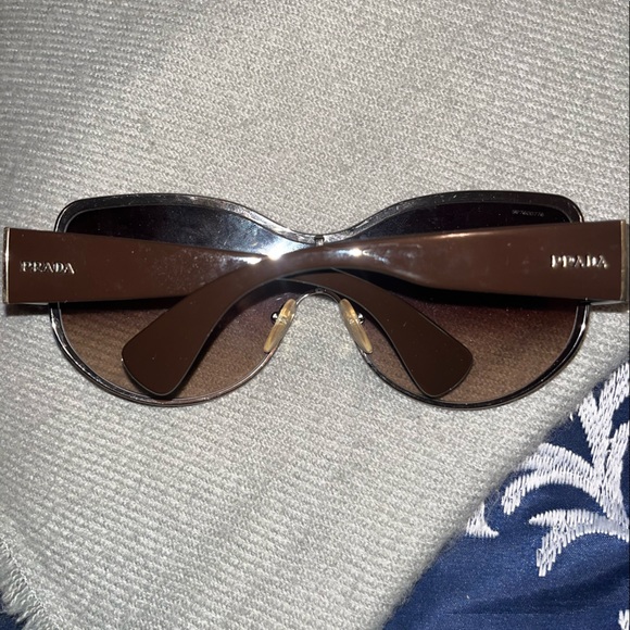 Prada vintage style shades - Picture 2 of 4